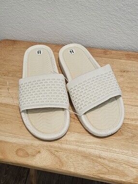 SUAVS The Eddy Slide Knit Sandals Sand White NWOB Women's 11 / Men's 9